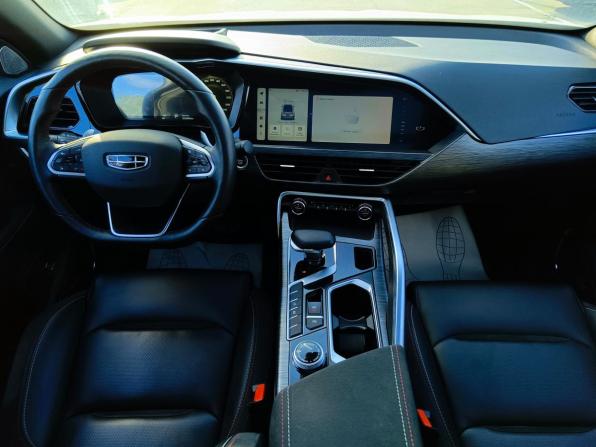 Geely Tugella I Рестайлинг с пробегом 2024 года, цена 2 699 995 рублей, 33989 км, внедорожник, Автокод Объявления