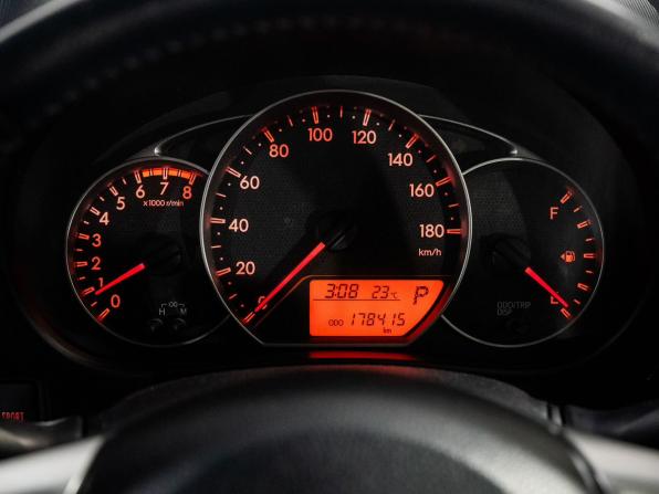 Toyota Ractis II с пробегом 2013 года, цена 859 500 рублей, 178415 км, хэтчбек, Автокод Объявления