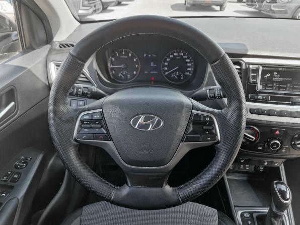 Hyundai Solaris II с пробегом 2017 года, цена 1 169 000 рублей, 209425 км, седан, Автокод Объявления