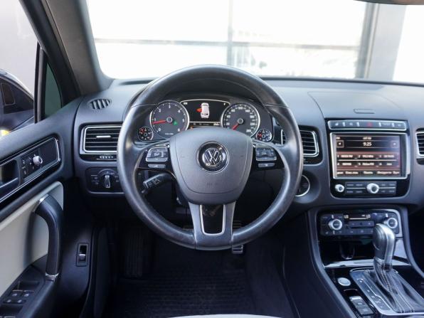 Volkswagen Touareg II Рестайлинг с пробегом 2018 года, цена 2 833 000 рублей, 198087 км, внедорожник, Автокод Объявления