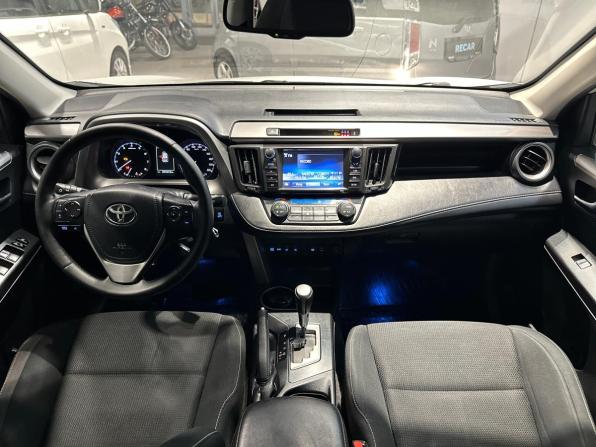 Toyota RAV4 IV (XA40) Рестайлинг с пробегом 2017 года, цена 2 230 000 рублей, 203200 км, внедорожник, Автокод Объявления