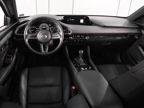 Mazda 3 IV (BP) с пробегом 2019 года, цена 2 755 000 рублей, 27996 км, хэтчбек, Автокод Объявления