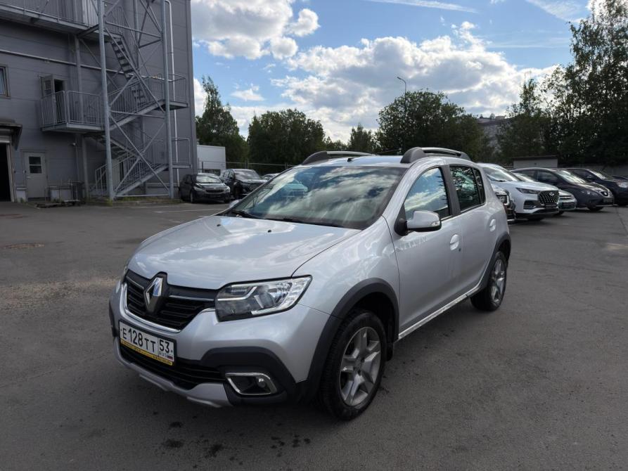 Renault Sandero II Рестайлинг Санкт-Петербург  - изображение 1