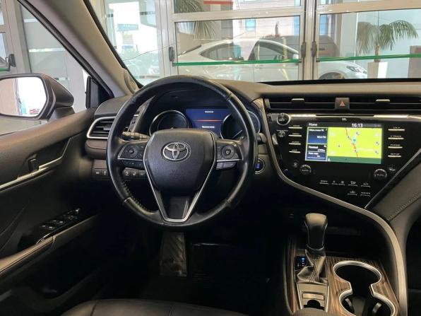 Toyota Camry VIII (XV70) с пробегом 2019 года, цена 2 390 000 рублей, 237913 км, седан, Автокод Объявления