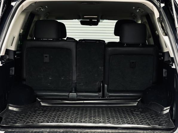 Toyota Land Cruiser 200 Series Рестайлинг 2 с пробегом 2016 года, цена 6 250 000 рублей, 170932 км, внедорожник, Автокод Объявления