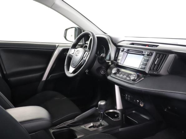 Toyota RAV4 IV (XA40) Рестайлинг с пробегом 2015 года, цена 2 199 900 рублей, 105977 км, внедорожник, Автокод Объявления