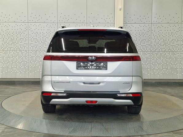 Kia Carnival IV с пробегом 2021 года, цена 2 640 000 рублей, 130993 км, минивэн, Автокод Объявления