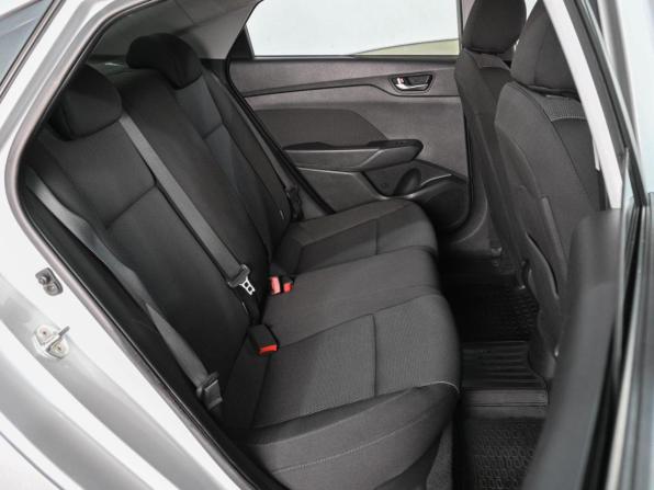 Hyundai Solaris II с пробегом 2019 года, цена 1 349 030 рублей, 171093 км, седан, Автокод Объявления