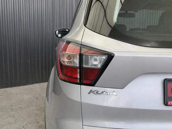 Ford Kuga II Рестайлинг с пробегом 2019 года, цена 1 597 000 рублей, 136459 км, внедорожник, Автокод Объявления