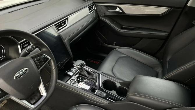 JAC J7 I с пробегом 2023 года, цена 1 398 000 рублей, 33630 км, хэтчбек, Автокод Объявления