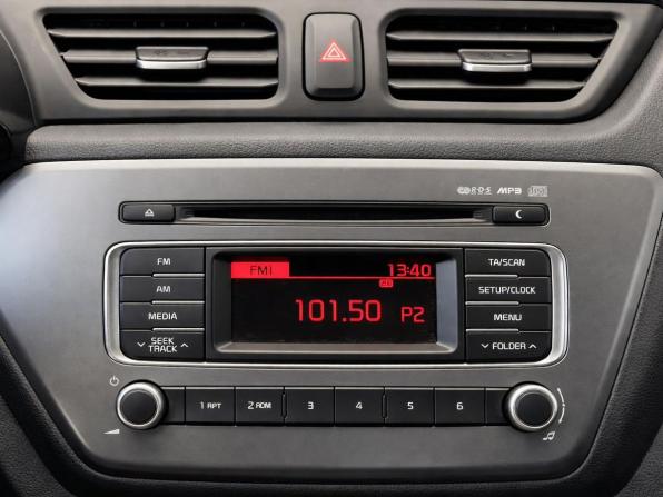 Kia Rio III Рестайлинг с пробегом 2017 года, цена 1 217 000 рублей, 77224 км, хэтчбек, Автокод Объявления