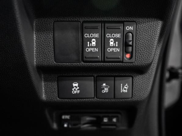 Honda Freed II с пробегом 2017 года, цена 1 449 500 рублей, 83268 км, компактвэн, Автокод Объявления