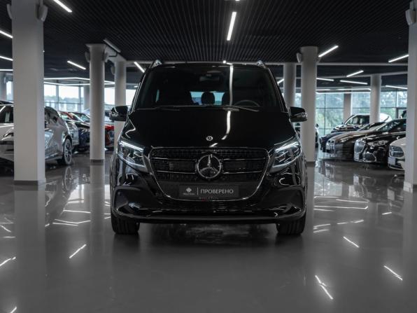 Mercedes-Benz V-Класс III (W447) Рестайлинг 2 с пробегом 2026 года, цена 12 550 000 рублей, 11 км, минивэн, Автокод Объявления