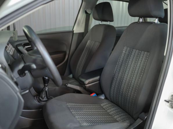 Volkswagen Polo V Рестайлинг с пробегом 2019 года, цена 620 000 рублей, 171000 км, седан, Автокод Объявления