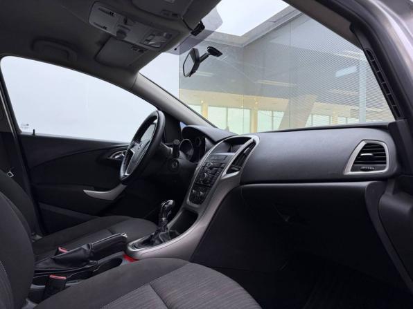 Opel Astra J с пробегом 2011 года, цена 470 000 рублей, 142685 км, хэтчбек, Автокод Объявления
