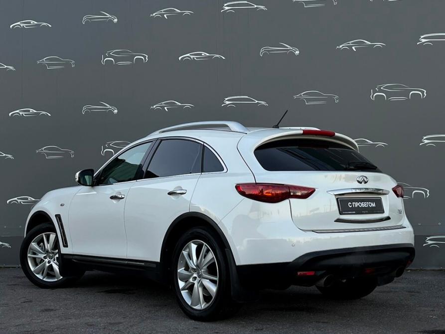 Infiniti FX II (S51) Рестайлинг Санкт-Петербург  - изображение 4