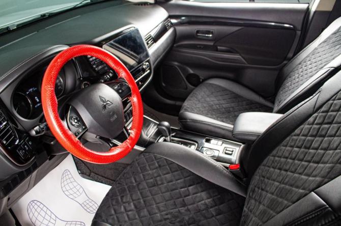 Mitsubishi Outlander III Рестайлинг 3 с пробегом 2021 года, цена 2 949 000 рублей, 77400 км, внедорожник, Автокод Объявления