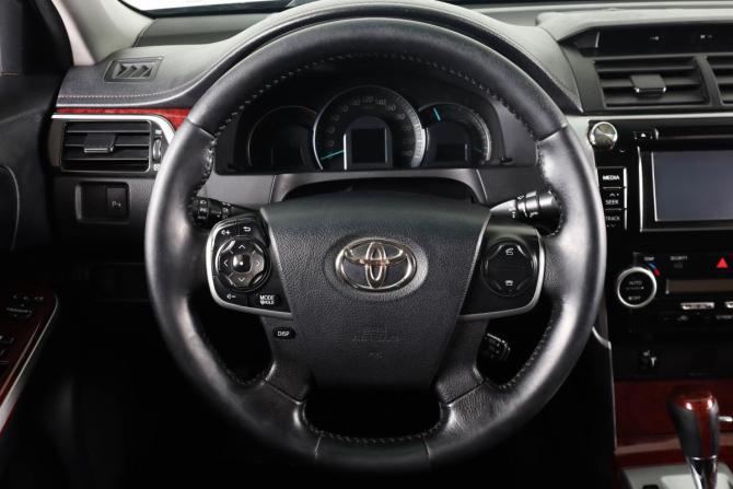 Toyota Camry VII (XV50) с пробегом 2013 года, цена 1 579 000 рублей, 390500 км, седан, Автокод Объявления