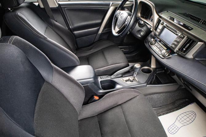 Toyota RAV4 IV (XA40) с пробегом 2014 года, цена 2 409 000 рублей, 70049 км, внедорожник, Автокод Объявления