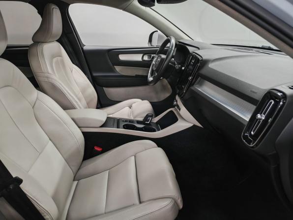 Volvo XC40 I с пробегом 2018 года, цена 2 665 000 рублей, 142508 км, внедорожник, Автокод Объявления