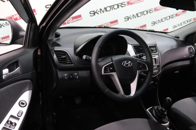 Hyundai Solaris I с пробегом 2013 года, цена 665 650 рублей, 324284 км, седан, Автокод Объявления