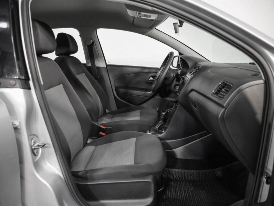 Volkswagen Polo V Санкт-Петербург  - изображение 18