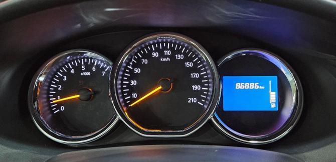 Renault Logan II Рестайлинг с пробегом 2018 года, цена 949 000 рублей, 86822 км, седан, Автокод Объявления