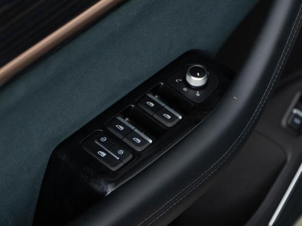 Geely Monjaro I с пробегом 2023 года, цена 3 248 046 рублей, 32003 км, внедорожник, Автокод Объявления