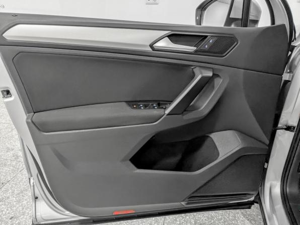 Volkswagen Tiguan II с пробегом 2019 года, цена 2 465 000 рублей, 64424 км, внедорожник, Автокод Объявления