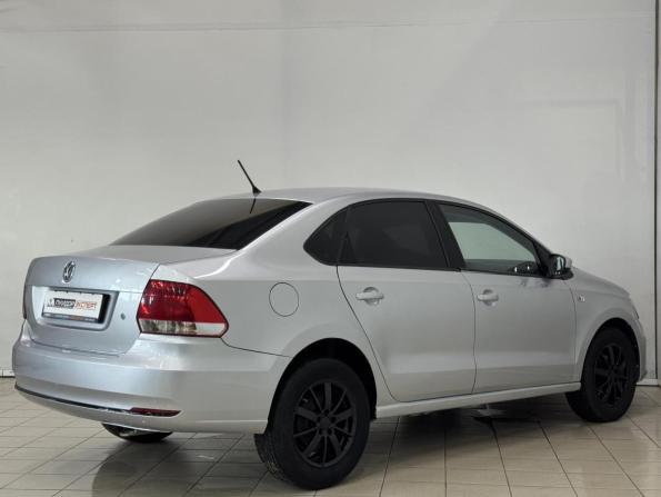 Volkswagen Polo V с пробегом 2010 года, цена 500 000 рублей, 190242 км, седан, Автокод Объявления