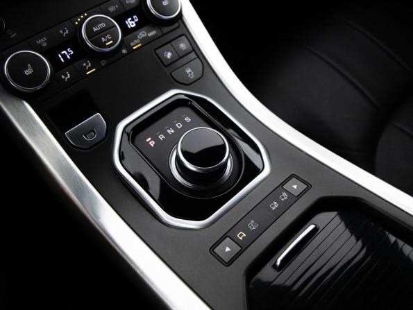 Land Rover Range Rover Evoque I Рестайлинг с пробегом 2018 года, цена 2 757 872 рубля, 99678 км, внедорожник, Автокод Объявления