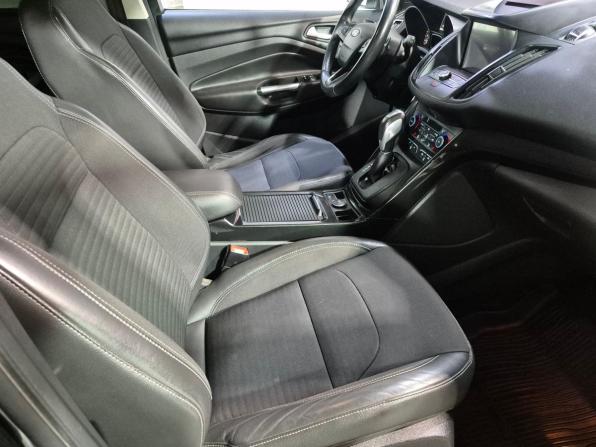 Ford Kuga II Рестайлинг с пробегом 2017 года, цена 1 270 000 рублей, 148450 км, внедорожник, Автокод Объявления