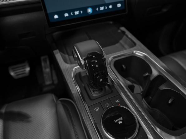 Jaecoo J7 I с пробегом 2023 года, цена 2 445 000 рублей, 17854 км, внедорожник, Автокод Объявления