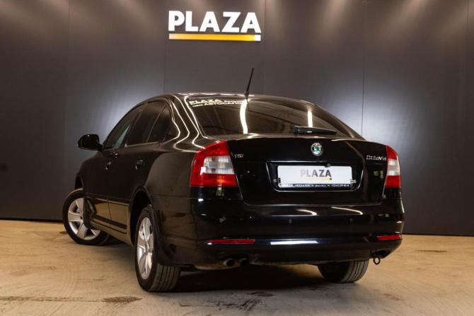 Skoda Octavia II (A5) Рестайлинг с пробегом 2011 года, цена 869 000 рублей, 212080 км, лифтбек, Автокод Объявления