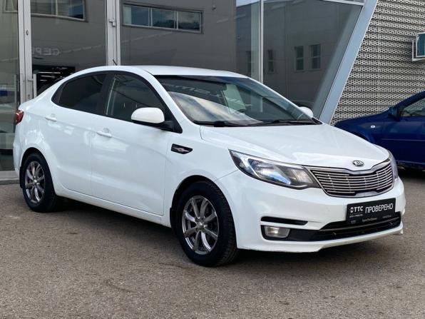Kia Rio III Рестайлинг с пробегом 2015 года, цена 1 050 000 рублей, 117334 км, седан, Автокод Объявления