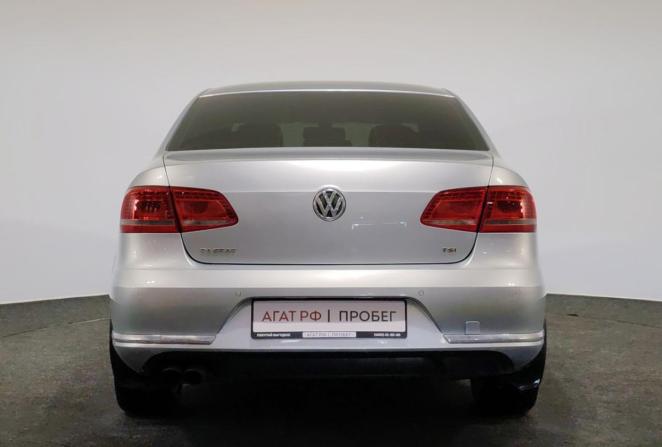 Volkswagen Passat B7 с пробегом 2011 года, цена 930 000 рублей, 179135 км, седан, Автокод Объявления