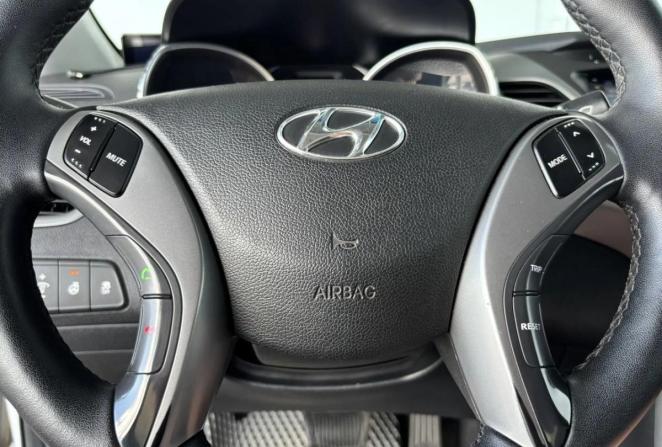 Hyundai Elantra V (MD) с пробегом 2013 года, цена 980 000 рублей, 169444 км, седан, Автокод Объявления