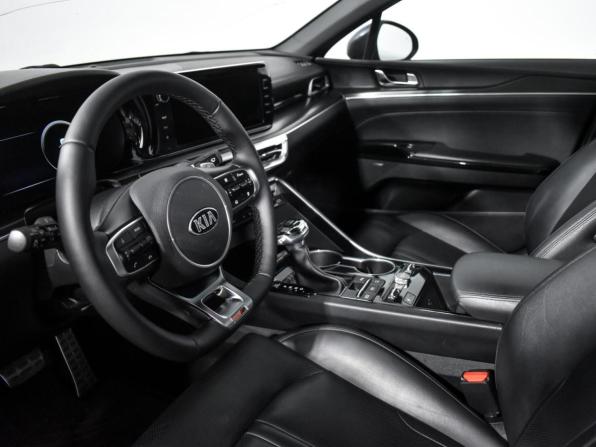 Kia K5 III с пробегом 2021 года, цена 2 490 000 рублей, 138053 км, седан, Автокод Объявления