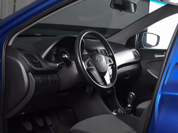 Hyundai Solaris I с пробегом 2011 года, цена 649 999 рублей, 178627 км, хэтчбек, Автокод Объявления