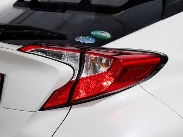 Toyota C-HR I с пробегом 2017 года, цена 1 700 000 рублей, 109476 км, внедорожник, Автокод Объявления