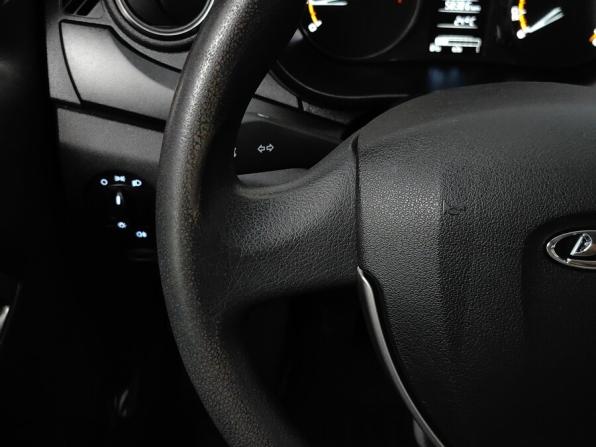 Lada (ВАЗ) Granta I Рестайлинг с пробегом 2022 года, цена 665 000 рублей, 58385 км, хэтчбек, Автокод Объявления