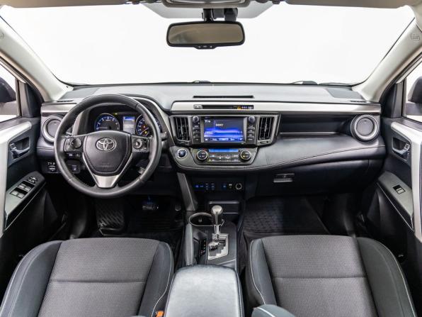 Toyota RAV4 IV (XA40) Рестайлинг с пробегом 2018 года, цена 2 088 000 рублей, 180911 км, внедорожник, Автокод Объявления
