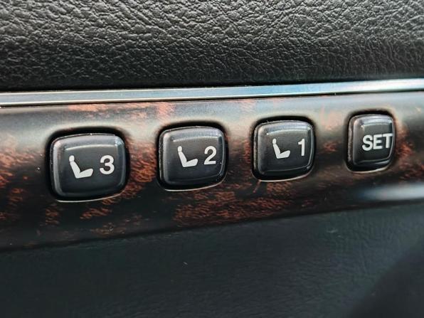 Toyota Land Cruiser 200 Series Рестайлинг 1 с пробегом 2014 года, цена 4 100 000 рублей, 230529 км, внедорожник, Автокод Объявления