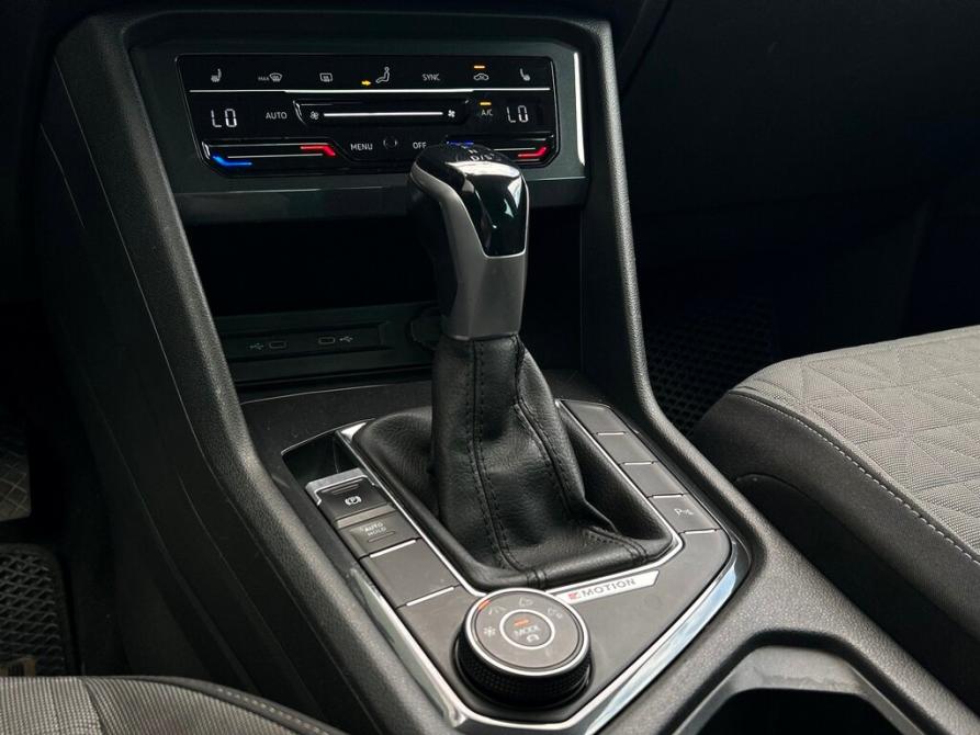 Volkswagen Tiguan II Рестайлинг Санкт-Петербург  - изображение 16
