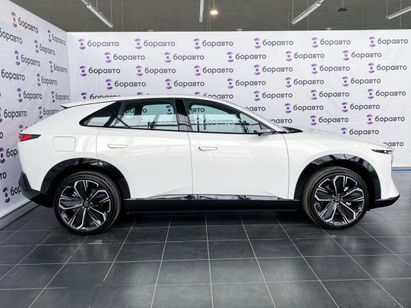 Mazda EZ-60 с пробегом 2025 года, цена 4 895 000 рублей, 50 км, внедорожник, Автокод Объявления