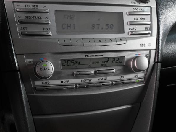 Toyota Camry VI (XV40) Рестайлинг с пробегом 2011 года, цена 1 289 000 рублей, 136157 км, седан, Автокод Объявления