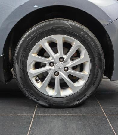 Hyundai Solaris II с пробегом 2018 года, цена 1 355 000 рублей, 91998 км, седан, Автокод Объявления