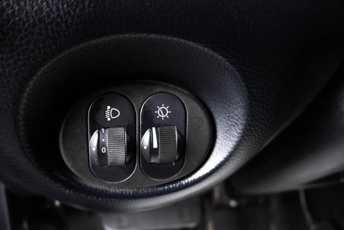 Chevrolet Niva I Рестайлинг с пробегом 2013 года, цена 749 000 рублей, 105000 км, внедорожник, Автокод Объявления