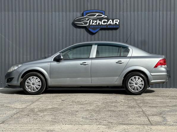 Opel Astra H Рестайлинг с пробегом 2013 года, цена 599 000 рублей, 232500 км, седан, Автокод Объявления