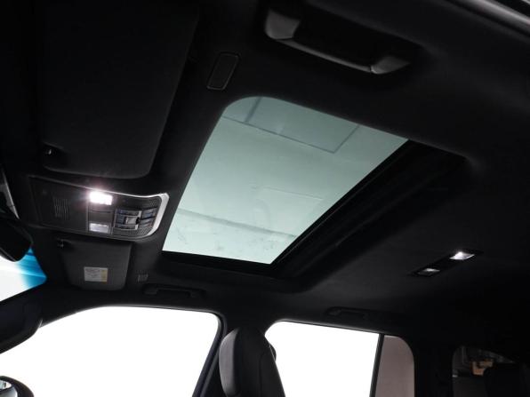 Toyota Land Cruiser 300 Series с пробегом 2022 года, цена 9 321 555 рублей, 54763 км, внедорожник, Автокод Объявления